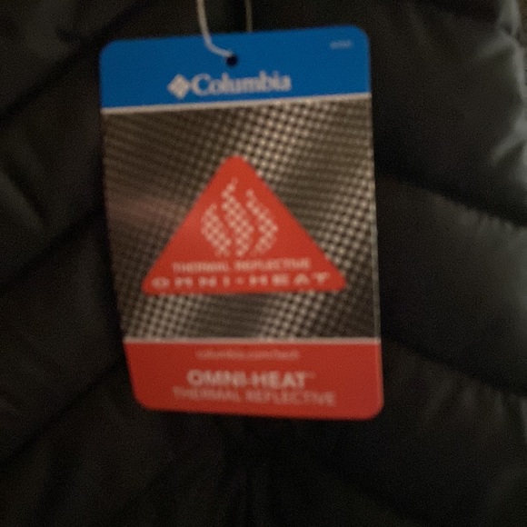 Women’s Columbia Powder Lite Mid Jacket.  2. Available   140.00. Each - Picture 2 of 3